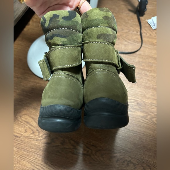 Dromedaris Olive Green Combat Boots - Picture 10 of 11
